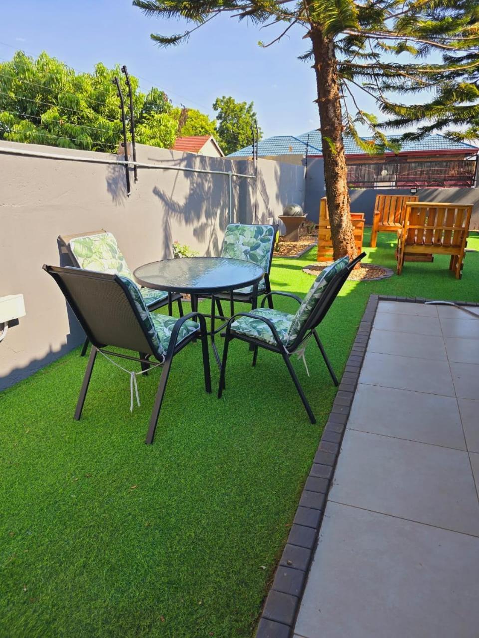The Greenary Guest House And Restaurant Thohoyandou Esterno foto
